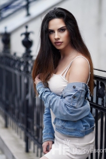 Karina, wiek 20, Tirana / Albania Eskorty - 3