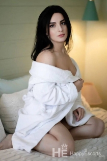 Aisha, 23 år, Dubai / UAE Escorts - 12